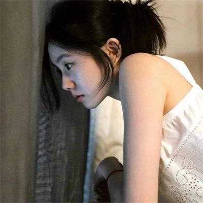 午夜下的刺花